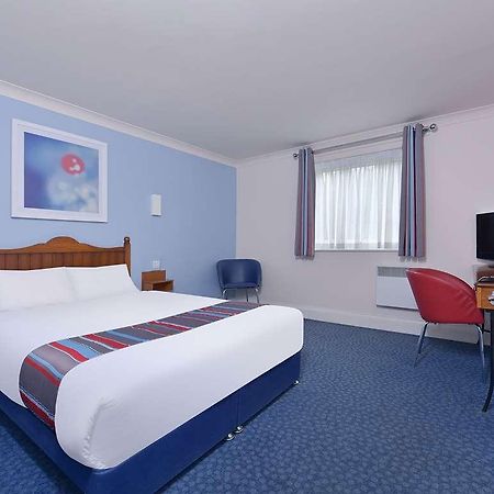 Travelodge Bromsgrove Marlbrook Zimmer foto
